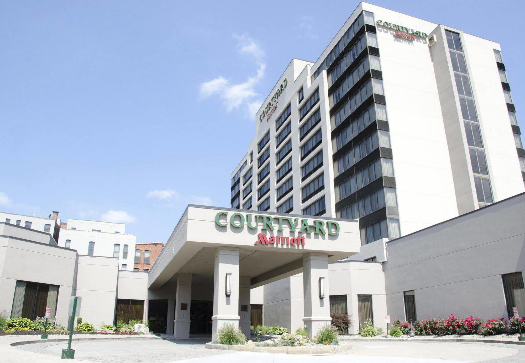 Hotel Courtyard Waterbury Downtown Esterno foto